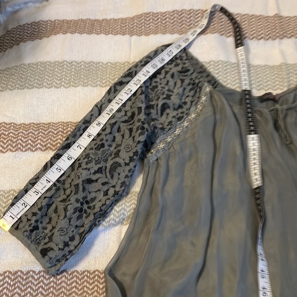 Lola made in Italy silk blouse size L - Picture 8 of 10